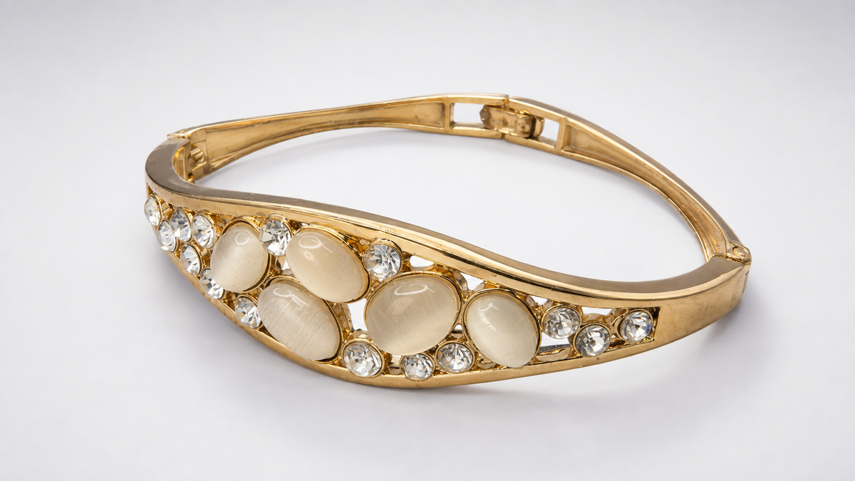 Gold Cat's Eye Oval Grid Bracelet - View 1
